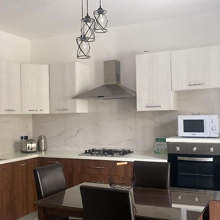Apartment Triq Is-Silla Marsaskala Eksteriør bilde