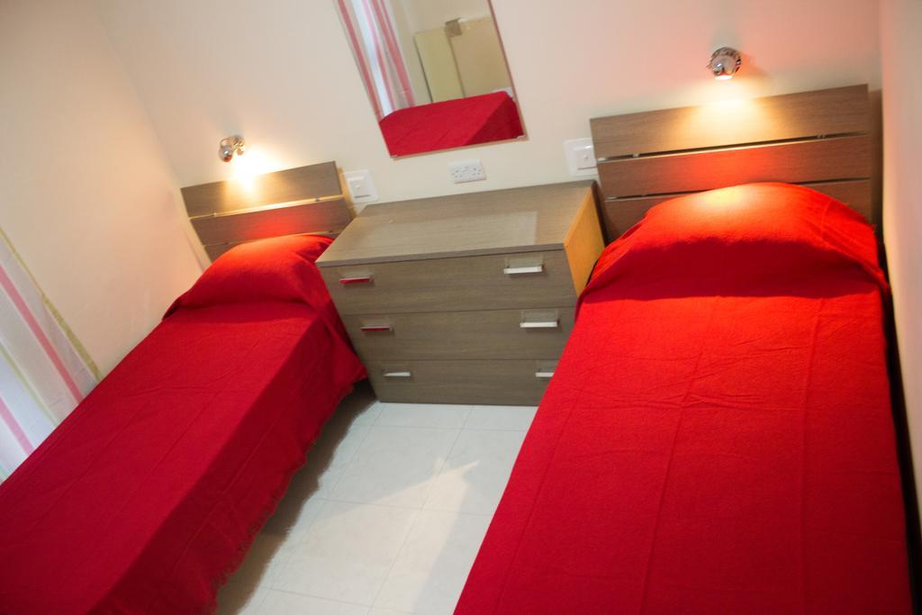 Apartment Triq Is-Silla Marsaskala Rom bilde